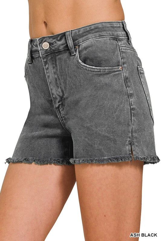 GILDA ACID WASHED FRAYED CUTOFF HEM SHORTS