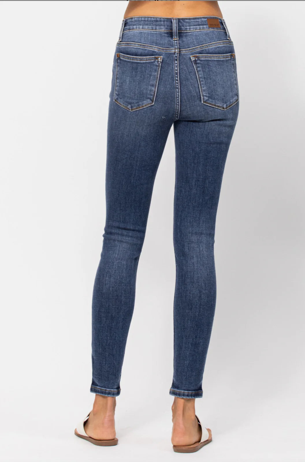 Marty Judy Blue MID-RISE HANDSAND CLASSIC SKINNY