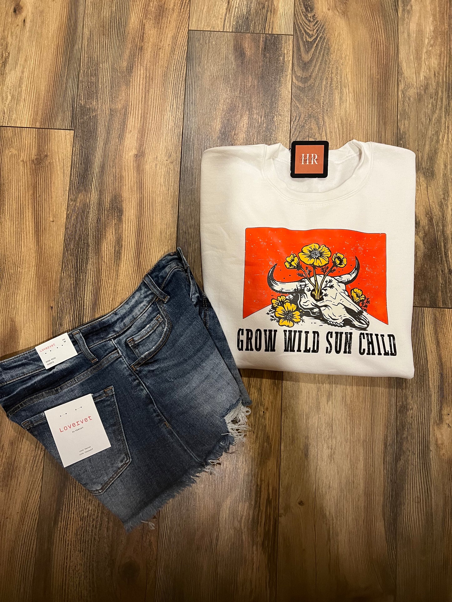 Graphic Sweatshirt Grow Wild Sun Child